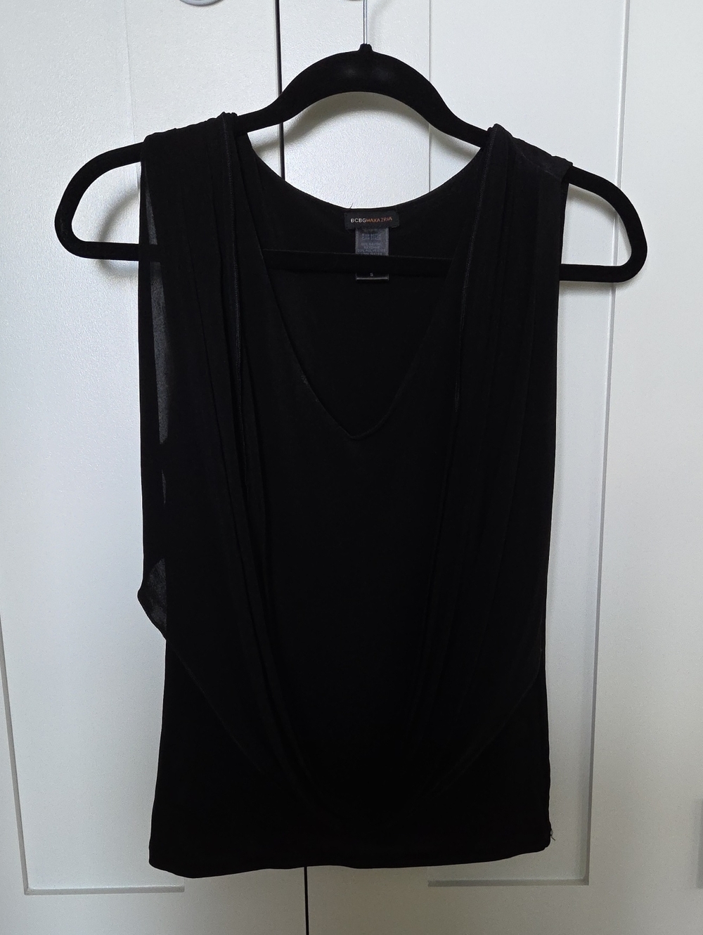 BCBGMaxAzria Black Draped V-Neck Sleeveless Tank